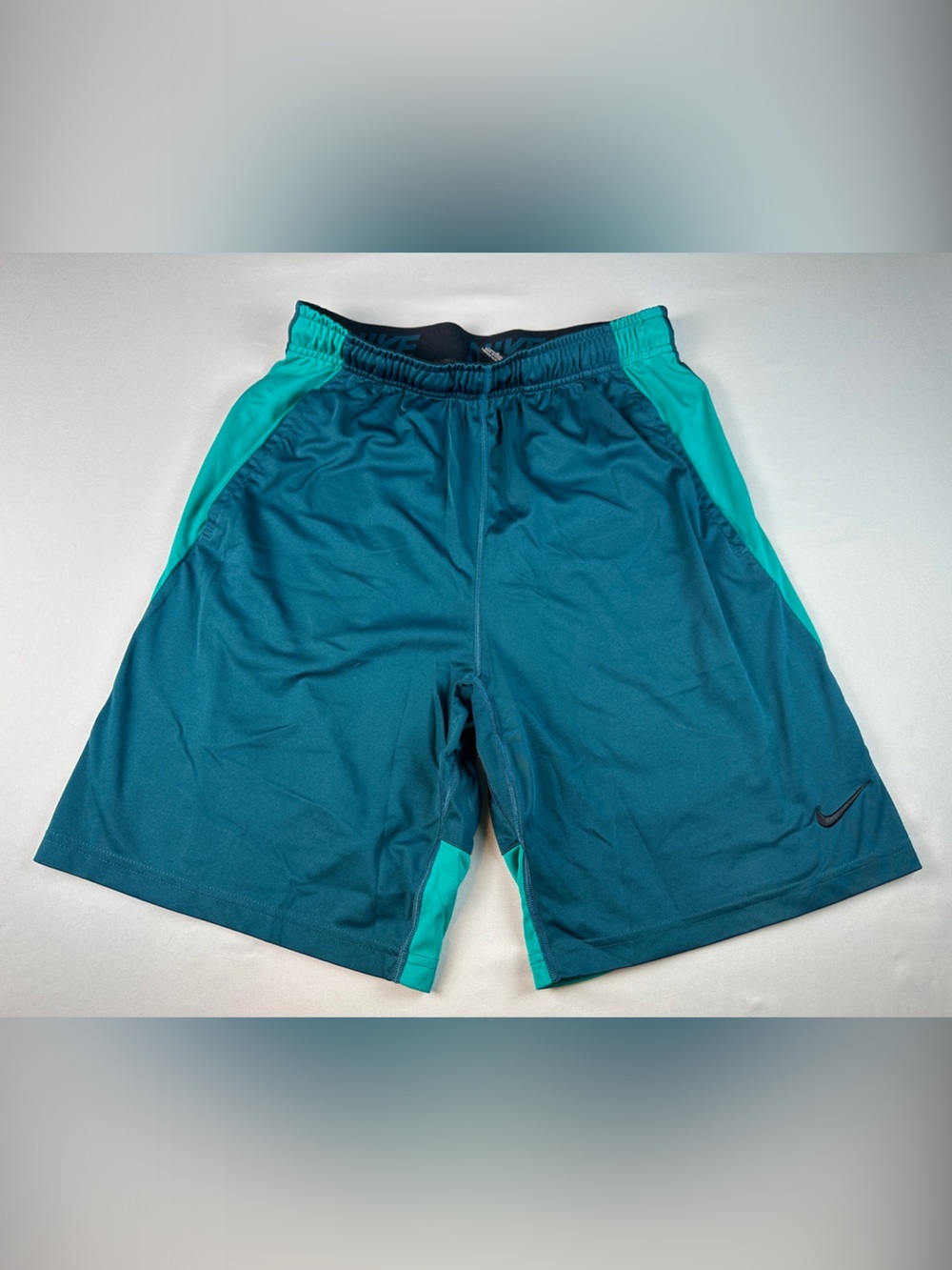 Nike Dri-Fit Men’s Basketball Shorts Teal Aqua Elastic Waist Drawstring Pockets